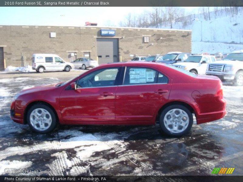 Sangria Red Metallic / Charcoal Black 2010 Ford Fusion SE