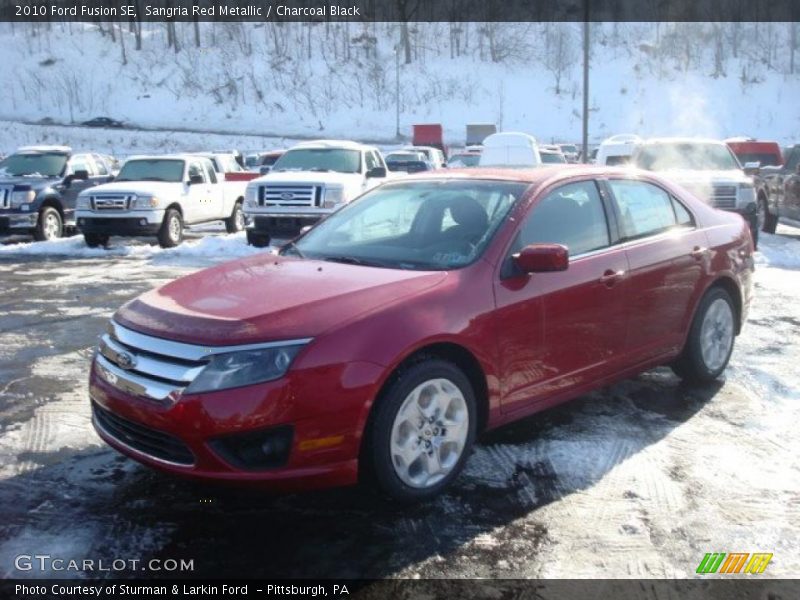 Sangria Red Metallic / Charcoal Black 2010 Ford Fusion SE