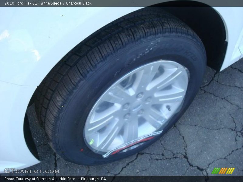 White Suede / Charcoal Black 2010 Ford Flex SE