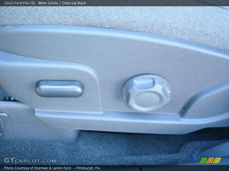 White Suede / Charcoal Black 2010 Ford Flex SE