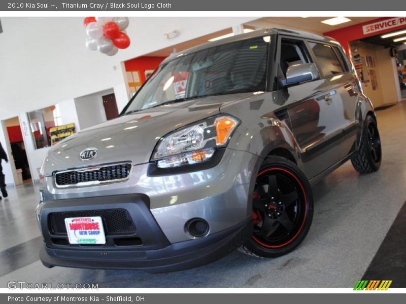Titanium Gray / Black Soul Logo Cloth 2010 Kia Soul +