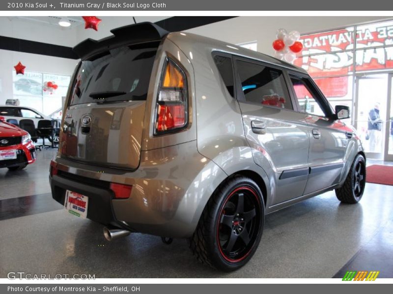 Titanium Gray / Black Soul Logo Cloth 2010 Kia Soul +