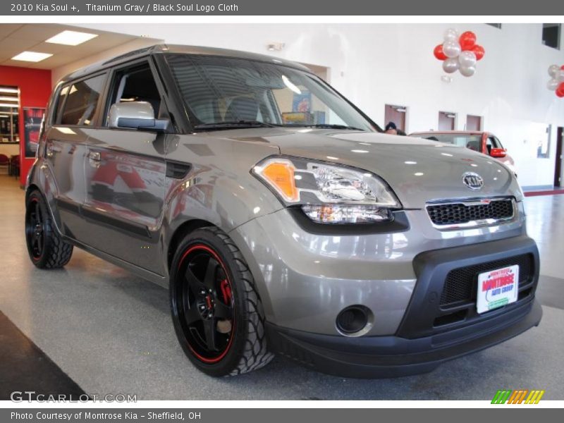 Titanium Gray / Black Soul Logo Cloth 2010 Kia Soul +