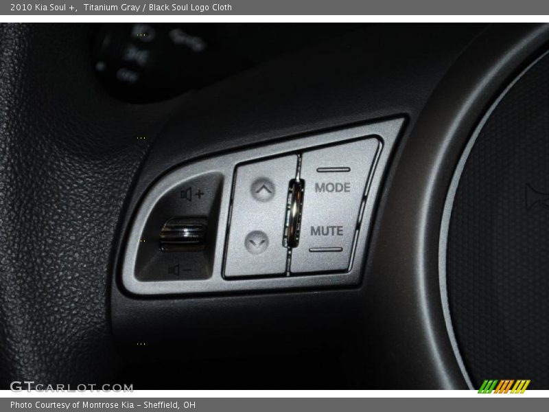 Titanium Gray / Black Soul Logo Cloth 2010 Kia Soul +