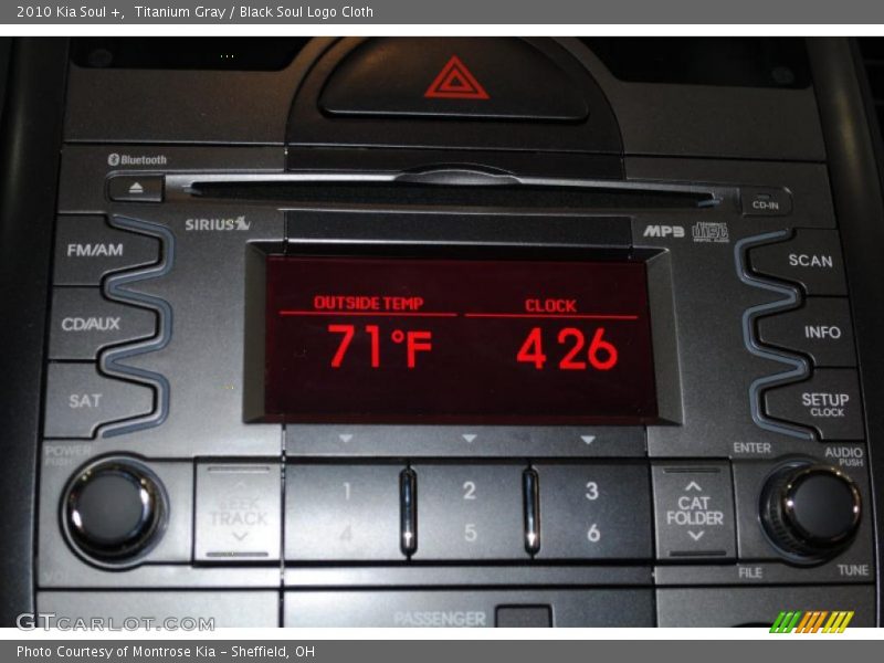 Titanium Gray / Black Soul Logo Cloth 2010 Kia Soul +