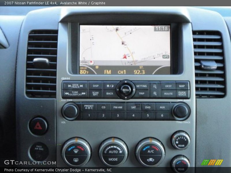 Avalanche White / Graphite 2007 Nissan Pathfinder LE 4x4