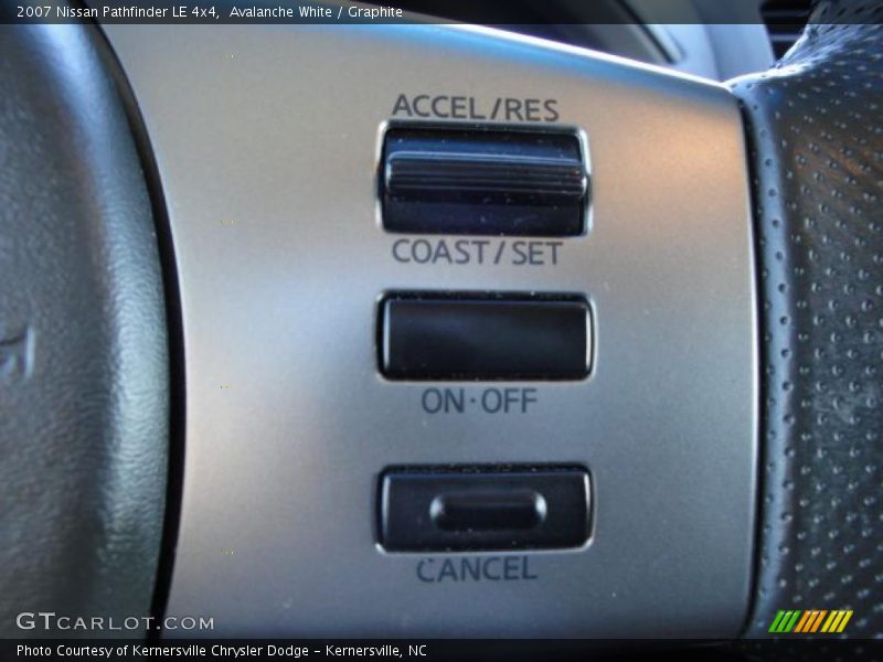 Avalanche White / Graphite 2007 Nissan Pathfinder LE 4x4