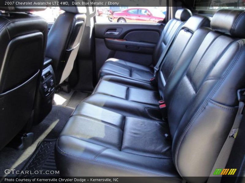 Dark Blue Metallic / Ebony 2007 Chevrolet Avalanche LTZ 4WD