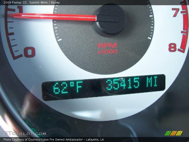Summit White / Ebony 2009 Pontiac G5