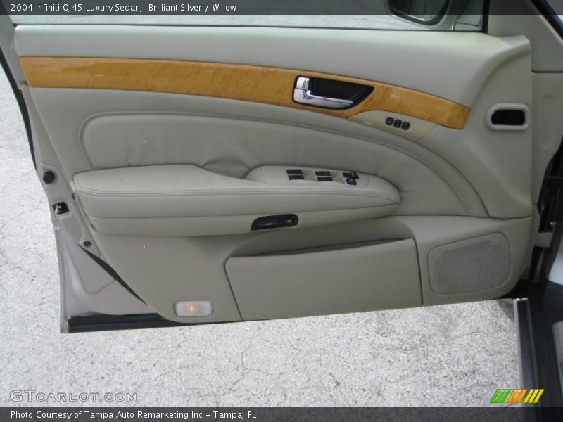 Brilliant Silver / Willow 2004 Infiniti Q 45 Luxury Sedan