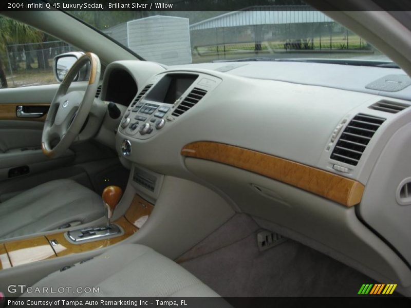 Brilliant Silver / Willow 2004 Infiniti Q 45 Luxury Sedan