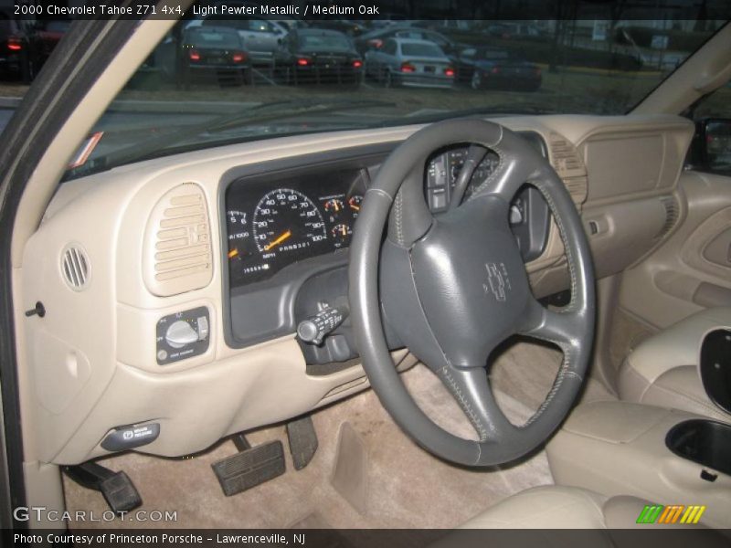 Light Pewter Metallic / Medium Oak 2000 Chevrolet Tahoe Z71 4x4