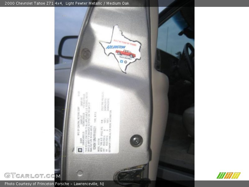Light Pewter Metallic / Medium Oak 2000 Chevrolet Tahoe Z71 4x4
