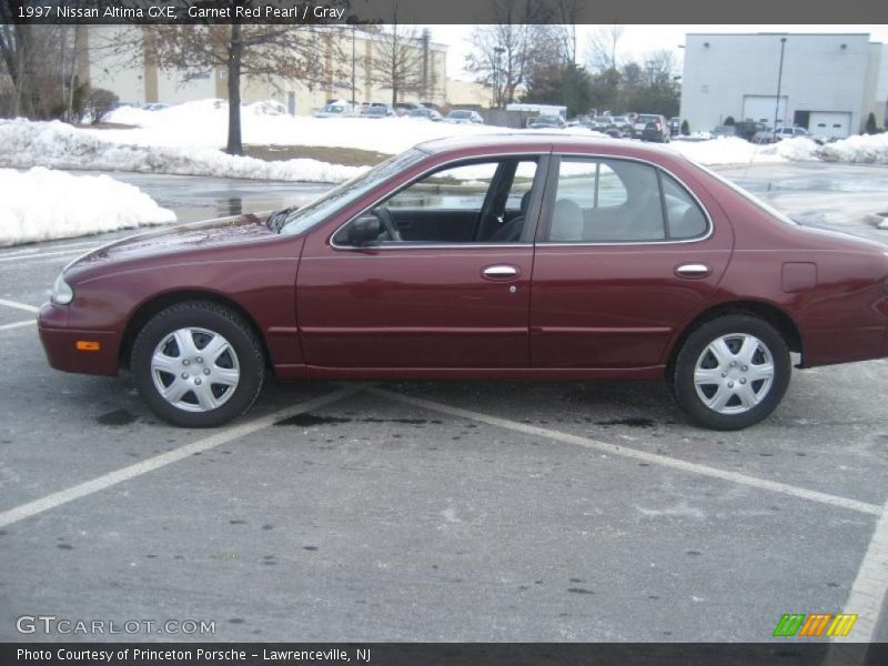 Garnet Red Pearl / Gray 1997 Nissan Altima GXE