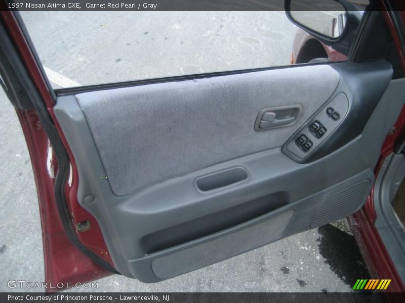Garnet Red Pearl / Gray 1997 Nissan Altima GXE