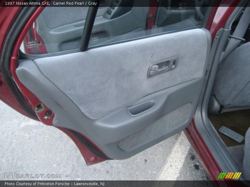 Garnet Red Pearl / Gray 1997 Nissan Altima GXE