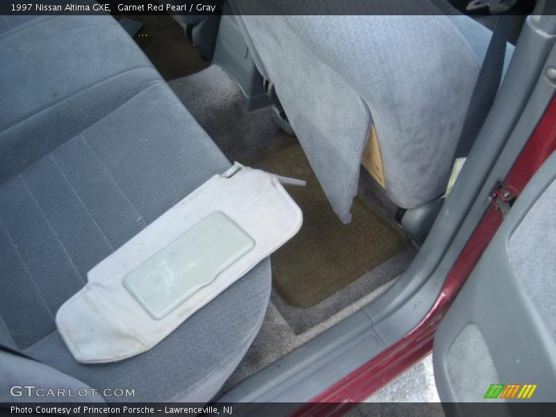 Garnet Red Pearl / Gray 1997 Nissan Altima GXE