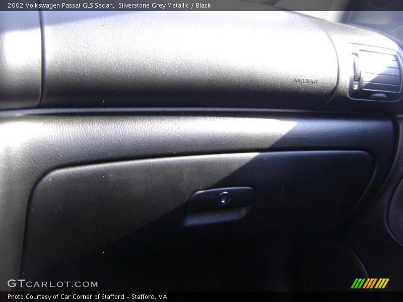 Silverstone Grey Metallic / Black 2002 Volkswagen Passat GLS Sedan