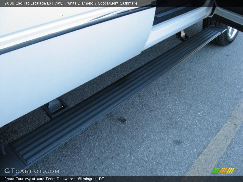 White Diamond / Cocoa/Light Cashmere 2008 Cadillac Escalade EXT AWD