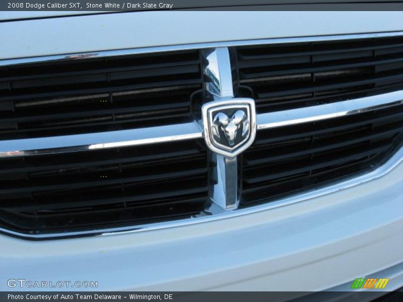 Stone White / Dark Slate Gray 2008 Dodge Caliber SXT