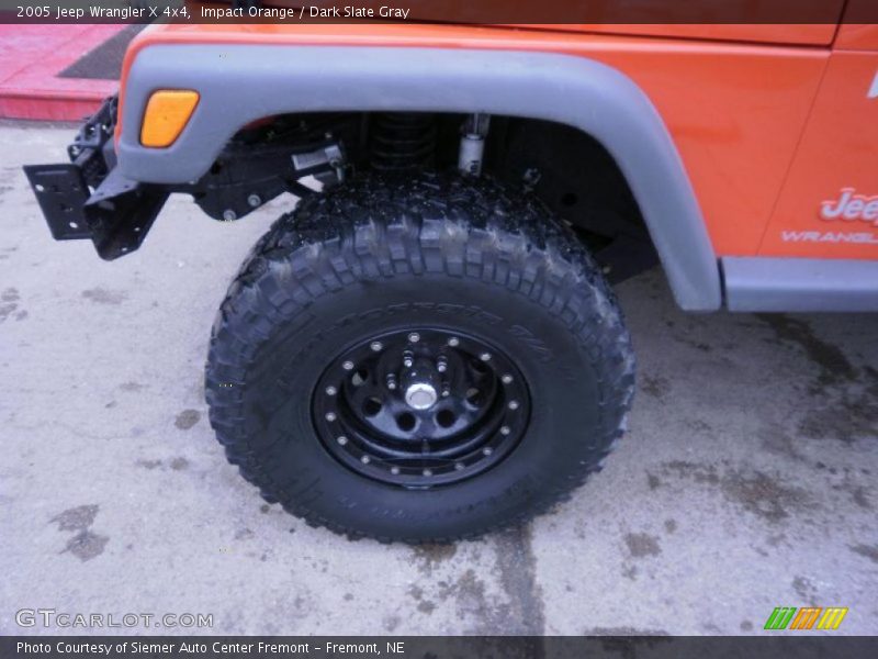 Impact Orange / Dark Slate Gray 2005 Jeep Wrangler X 4x4