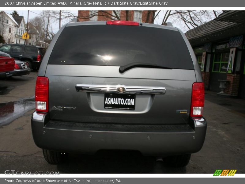 Mineral Gray Metallic / Dark Slate Gray/Light Slate Gray 2007 Chrysler Aspen Limited 4WD