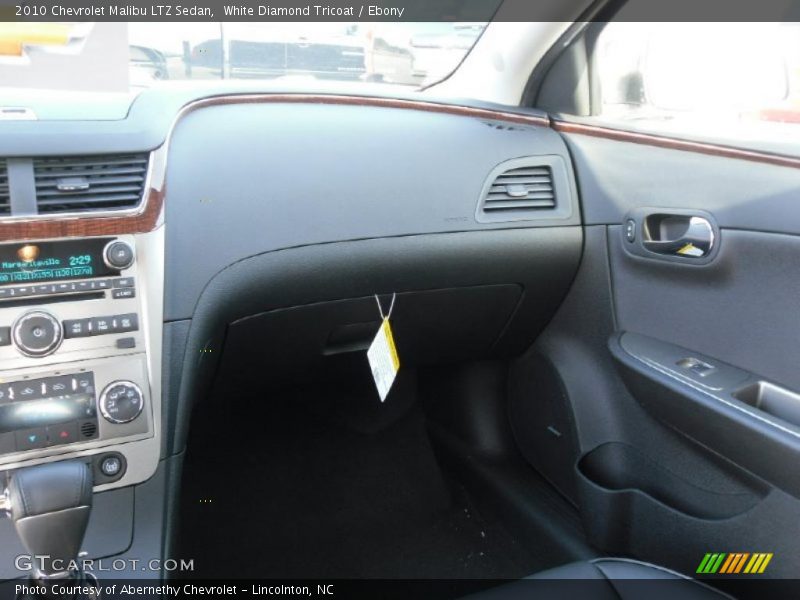 White Diamond Tricoat / Ebony 2010 Chevrolet Malibu LTZ Sedan
