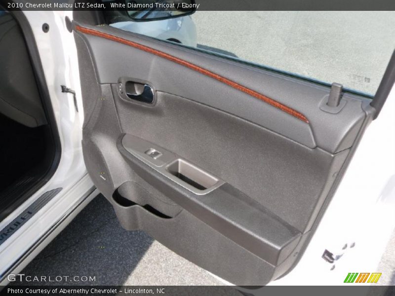 White Diamond Tricoat / Ebony 2010 Chevrolet Malibu LTZ Sedan