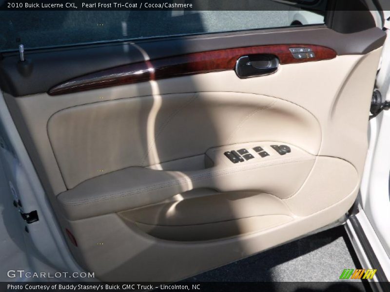 Pearl Frost Tri-Coat / Cocoa/Cashmere 2010 Buick Lucerne CXL