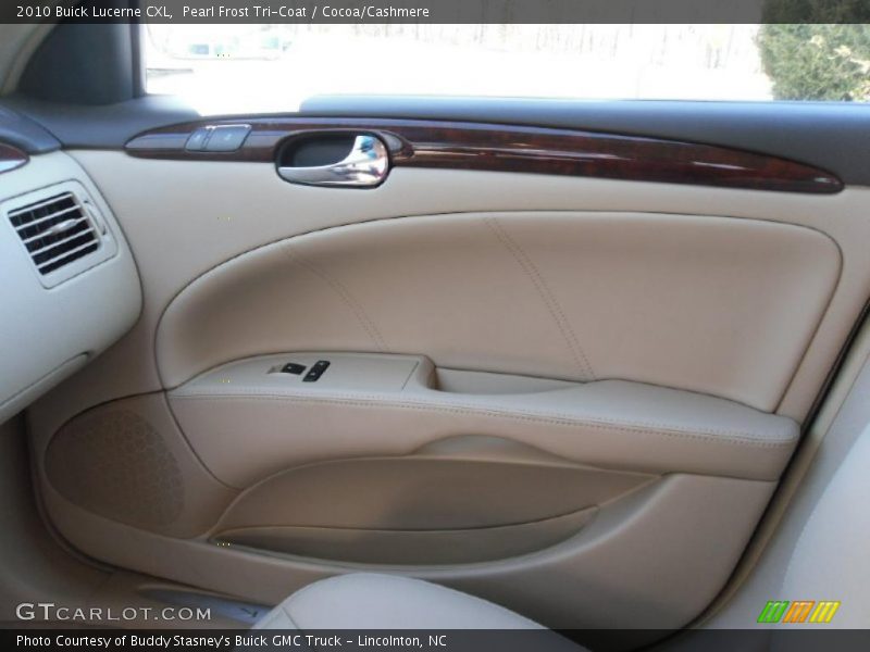 Pearl Frost Tri-Coat / Cocoa/Cashmere 2010 Buick Lucerne CXL