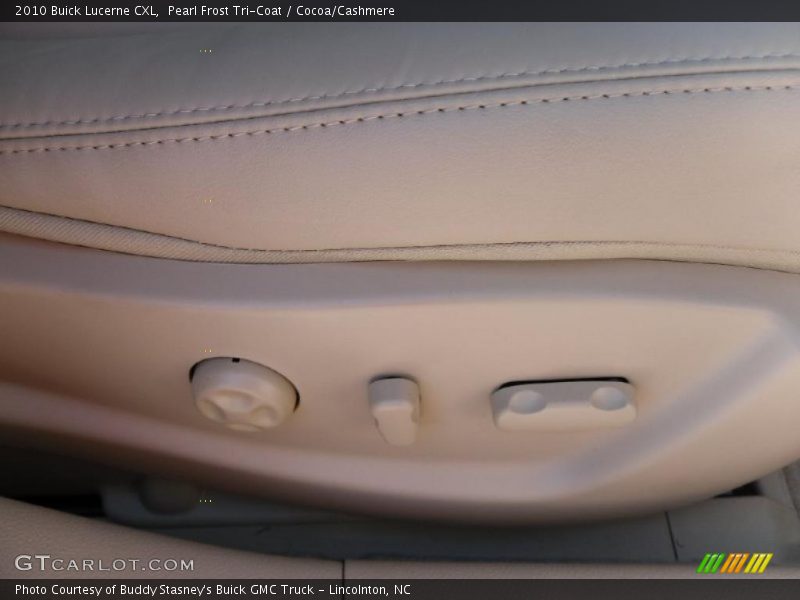 Pearl Frost Tri-Coat / Cocoa/Cashmere 2010 Buick Lucerne CXL