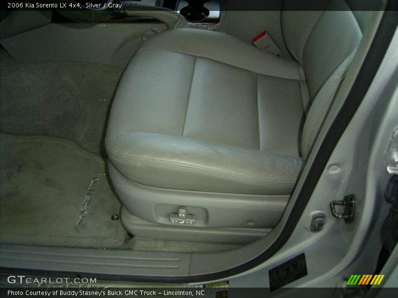 Silver / Gray 2006 Kia Sorento LX 4x4
