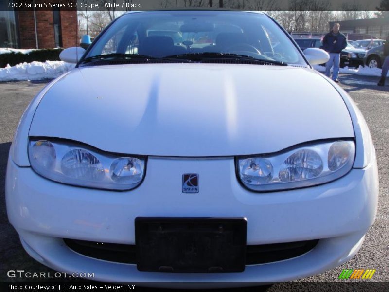 White / Black 2002 Saturn S Series SC2 Coupe