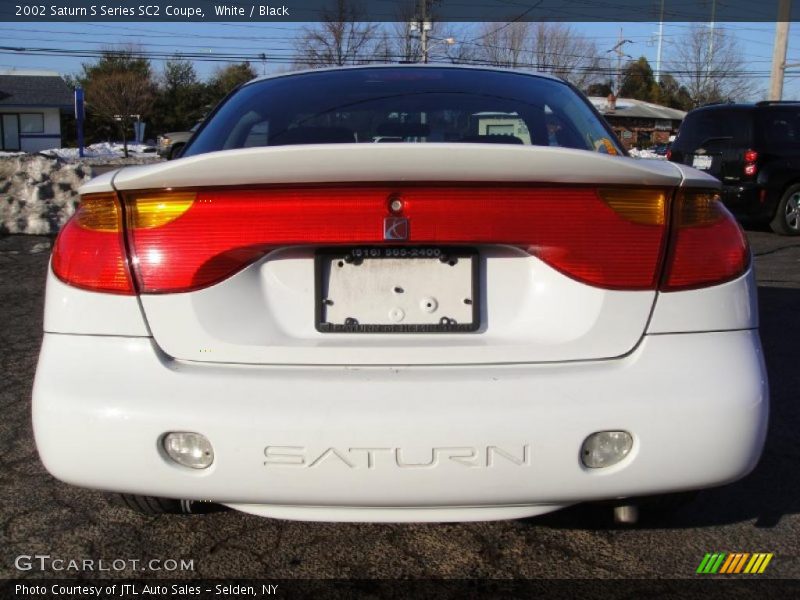 White / Black 2002 Saturn S Series SC2 Coupe