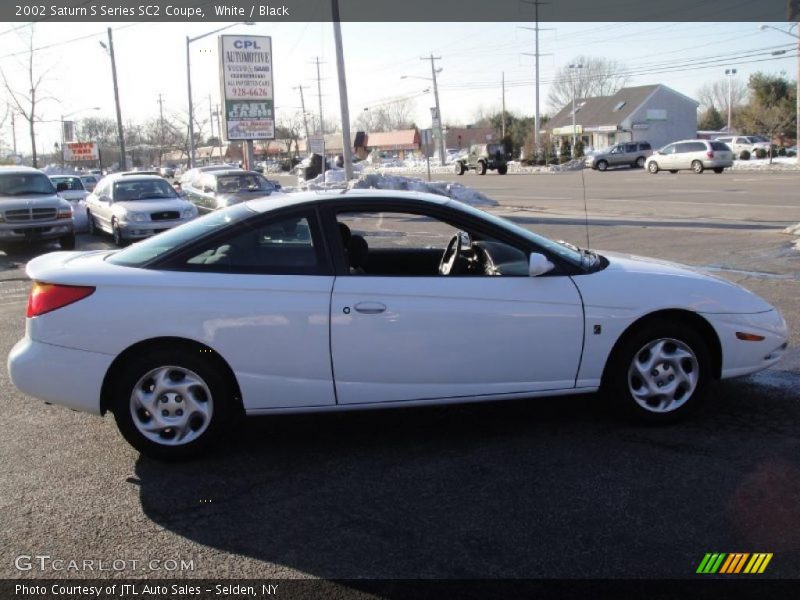 White / Black 2002 Saturn S Series SC2 Coupe