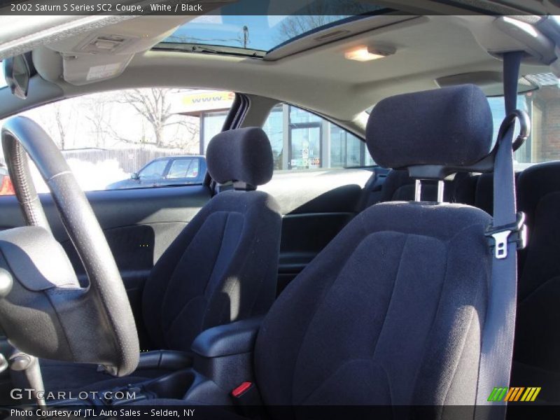 White / Black 2002 Saturn S Series SC2 Coupe