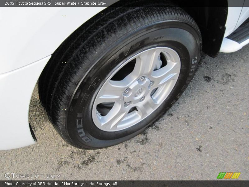 Super White / Graphite Gray 2009 Toyota Sequoia SR5