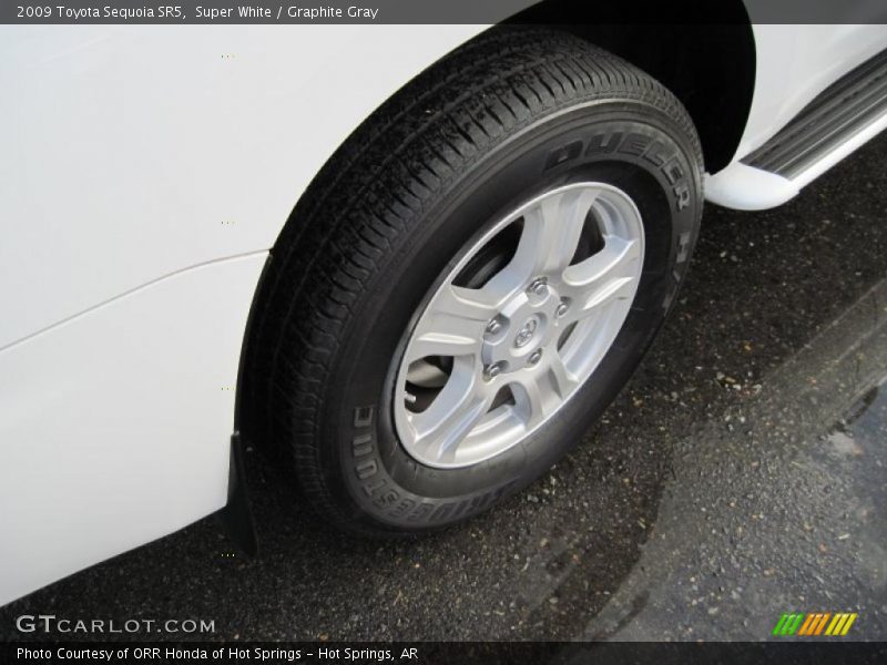 Super White / Graphite Gray 2009 Toyota Sequoia SR5