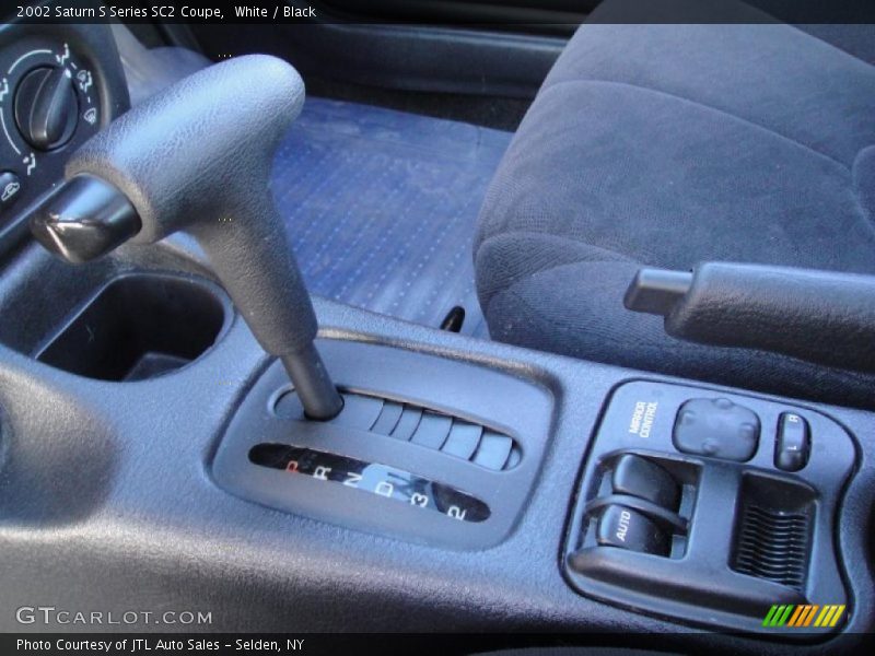 White / Black 2002 Saturn S Series SC2 Coupe