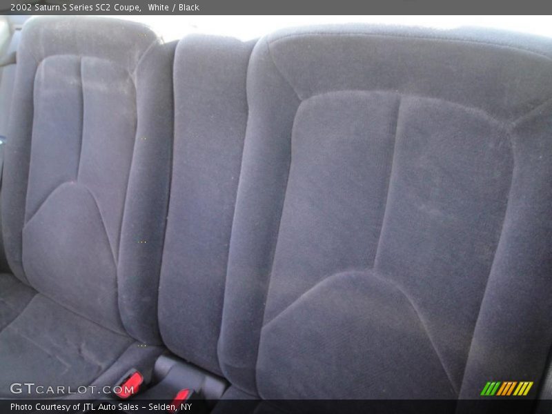 White / Black 2002 Saturn S Series SC2 Coupe