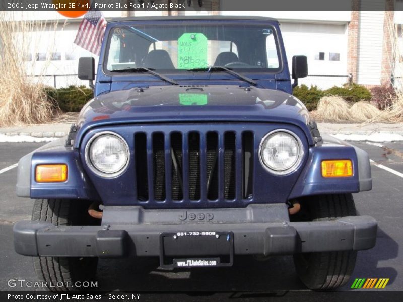 Patriot Blue Pearl / Agate Black 2001 Jeep Wrangler SE 4x4