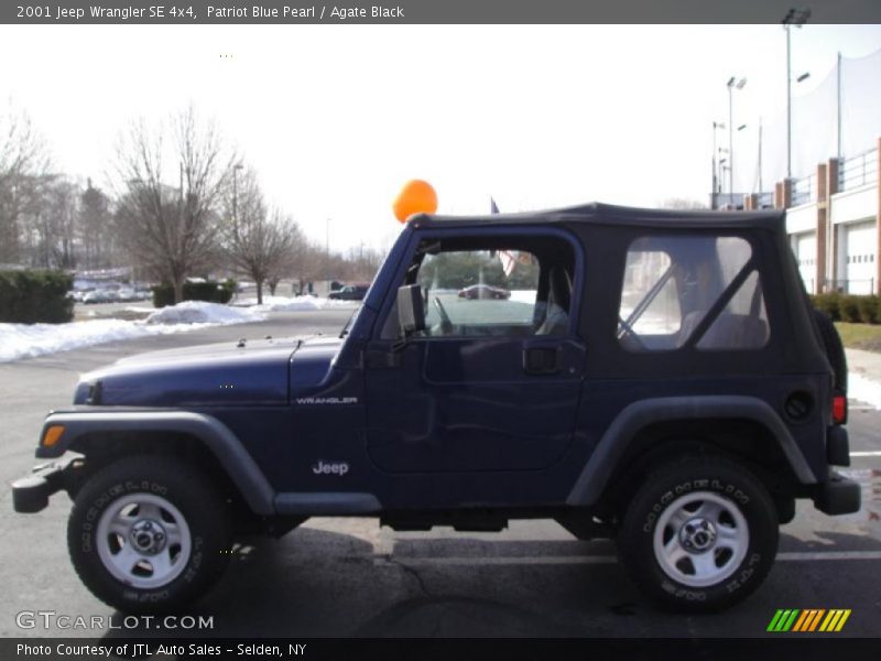 Patriot Blue Pearl / Agate Black 2001 Jeep Wrangler SE 4x4