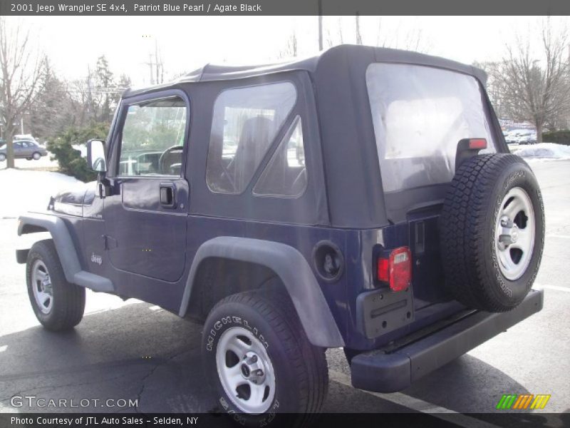 Patriot Blue Pearl / Agate Black 2001 Jeep Wrangler SE 4x4