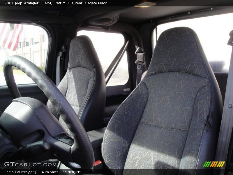Patriot Blue Pearl / Agate Black 2001 Jeep Wrangler SE 4x4