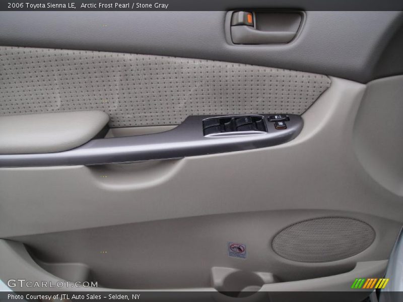 Arctic Frost Pearl / Stone Gray 2006 Toyota Sienna LE
