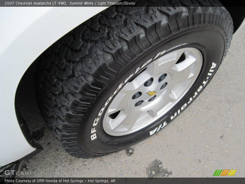 Summit White / Light Titanium/Ebony 2007 Chevrolet Avalanche LT 4WD