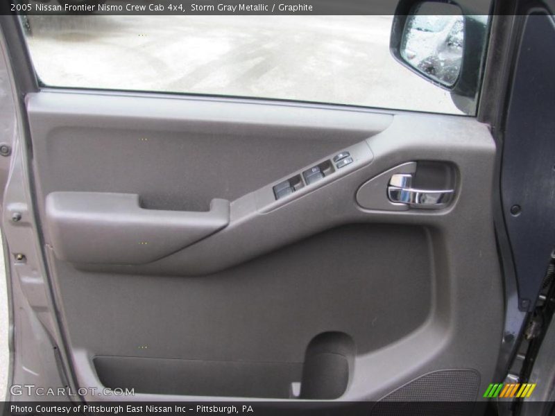 Storm Gray Metallic / Graphite 2005 Nissan Frontier Nismo Crew Cab 4x4
