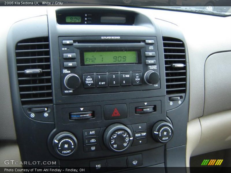 White / Gray 2006 Kia Sedona LX