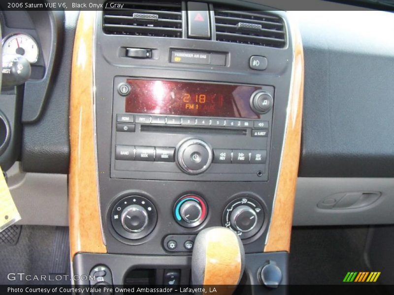 Black Onyx / Gray 2006 Saturn VUE V6