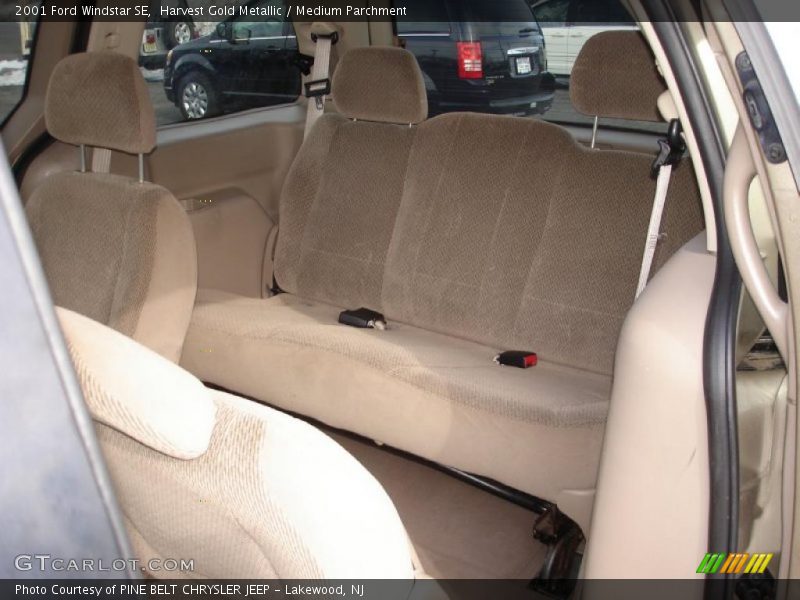 Harvest Gold Metallic / Medium Parchment 2001 Ford Windstar SE